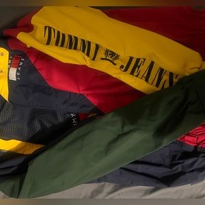 Vintage Tommy Hilfiger jacket size medium in men’s